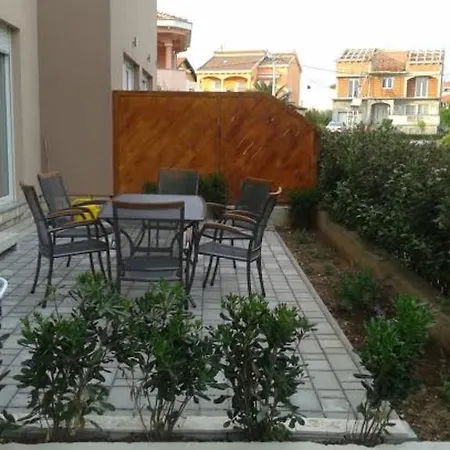 Apartment Orange *