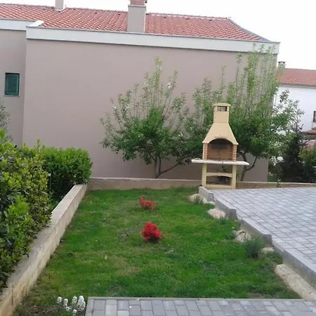 Appartement 4 Bedroom With 3 Bathrooms&private Parking - Orange *