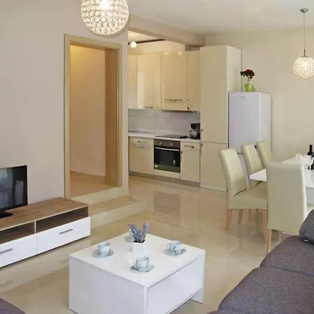 Appartement 4 Bedroom With 3 Bathrooms&private Parking - Orange Zadar