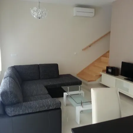 4 Bedroom With 3 Bathrooms&private Parking - Orange Zadar
