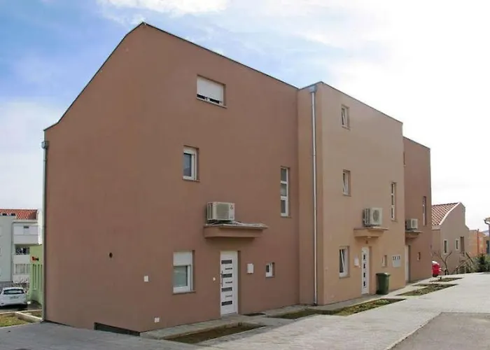 4 Bedroom With 3 Bathrooms And Private Parking - Orange Appartement Zadar