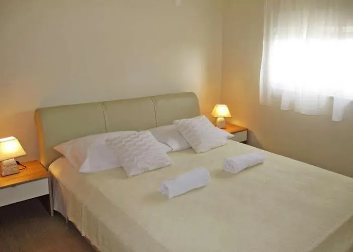 4 Bedroom With 3 Bathrooms And Private Parking - Orange Zadar